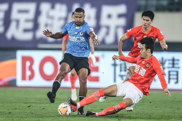 马拉松选手牵引儿童参赛被禁赛三年